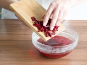 Холодный борщ со свеклой